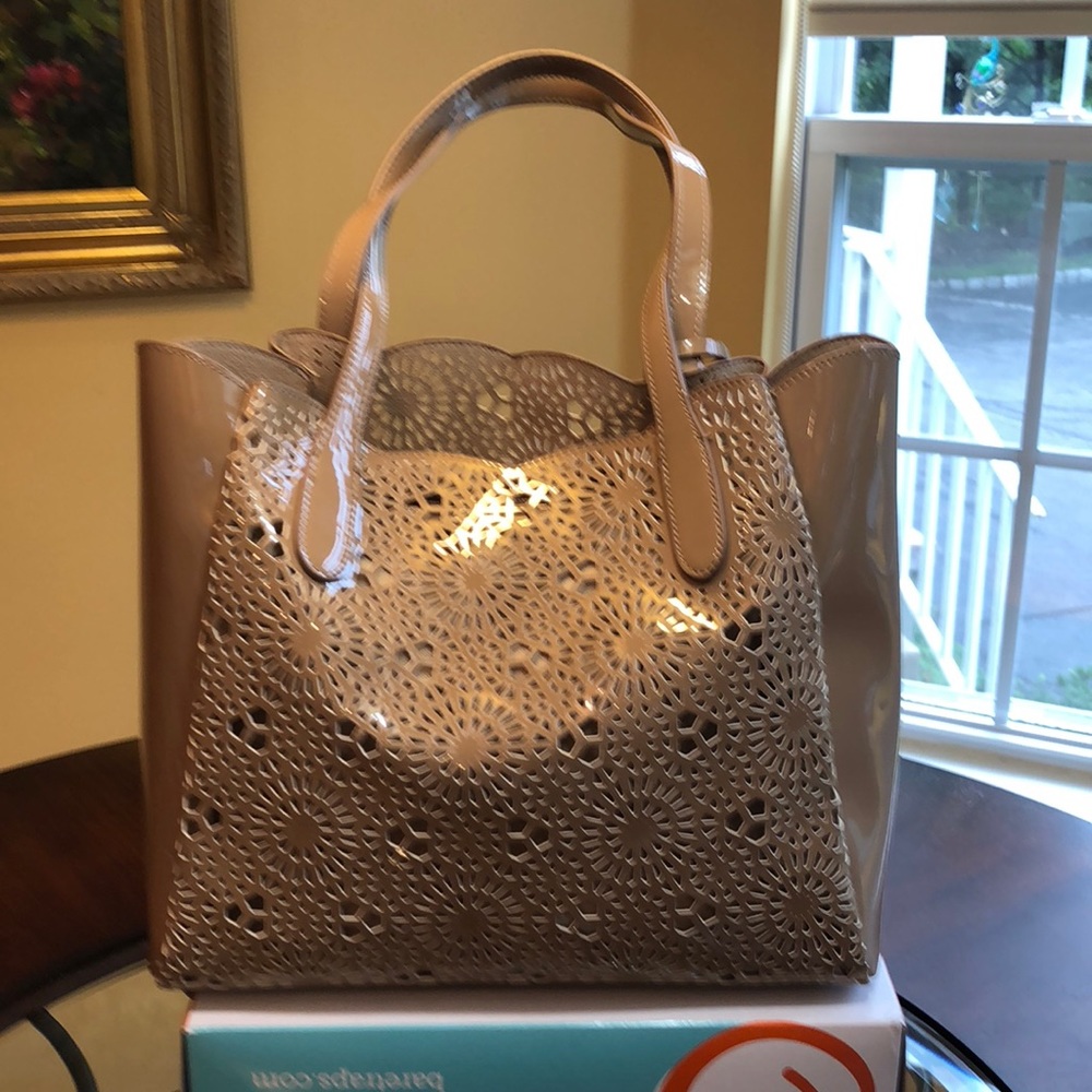 Handbag - Picture 2 of 4